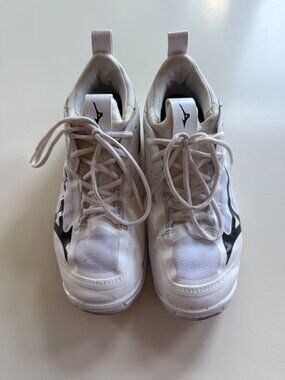 Mizuno Wave Momentum 2 Volleyball Shoes White Black Women’s 8.5